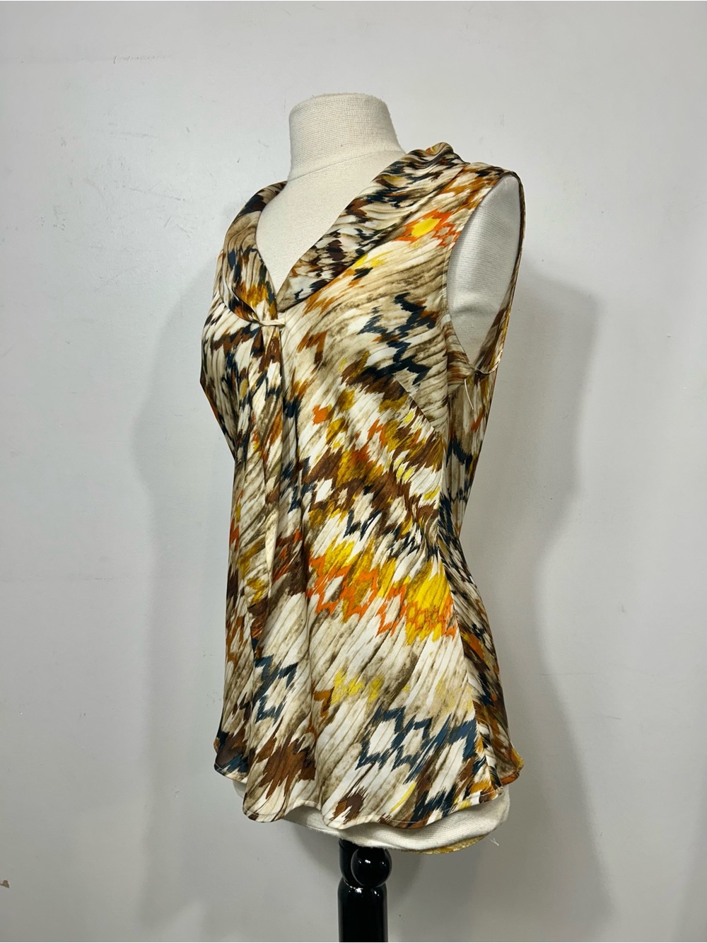 Tahari Arthur S. Levine Ikat Cowl Neck Sleeveless Blouse Top Size M - Picture 5 of 9